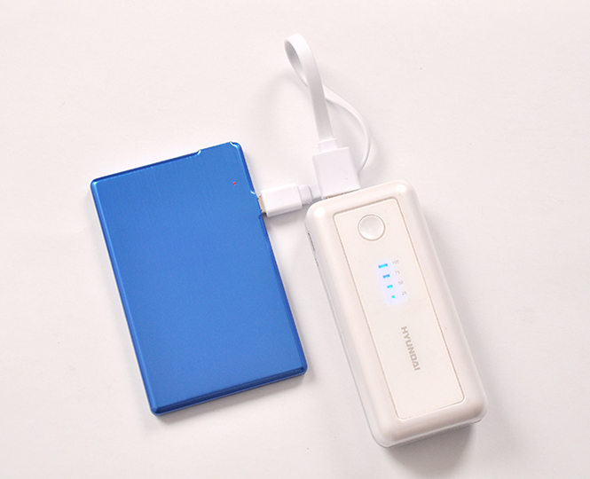 二代便攜式移動電源U盤